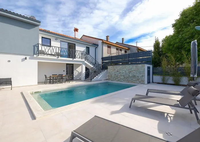 빌라 Meri With Private Pool And Sea View