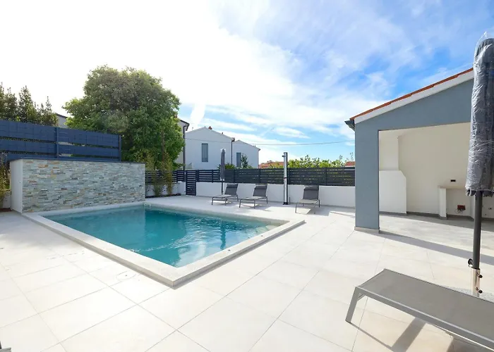Villa Meri With Private Pool And Sea View