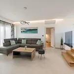 Meri With Private Pool And Sea View * Пула