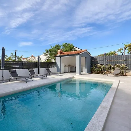 ヴィラ Meri With Private Pool And Sea View