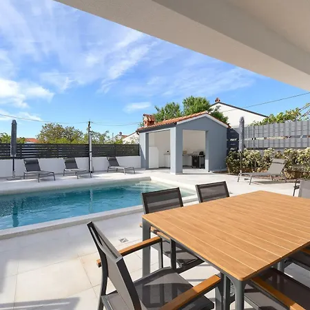 ヴィラ Meri With Private Pool And Sea View *