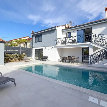 Вилла Meri With Private Pool And Sea View